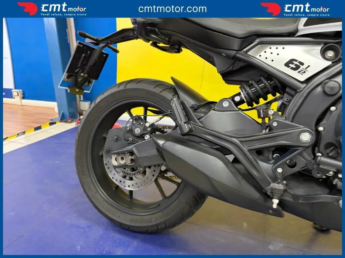 Moto Morini SEIEMMEZZO STR (2022 - 26) (9)