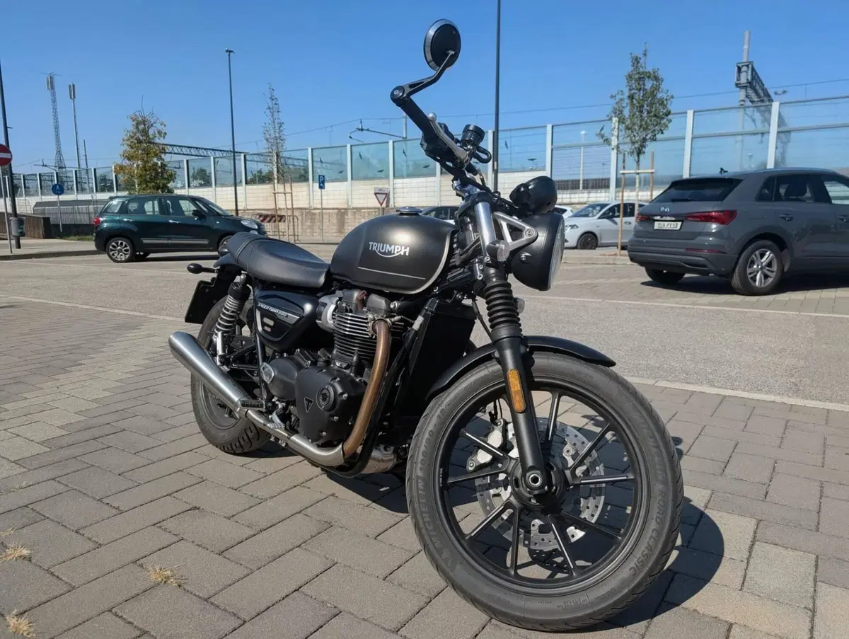 Triumph Speed Twin 900 (2023 - 24) (4)