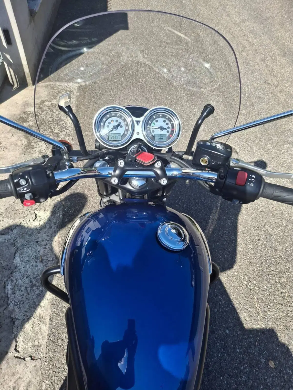 Triumph Bonneville T100 (2021 - 25) (6)