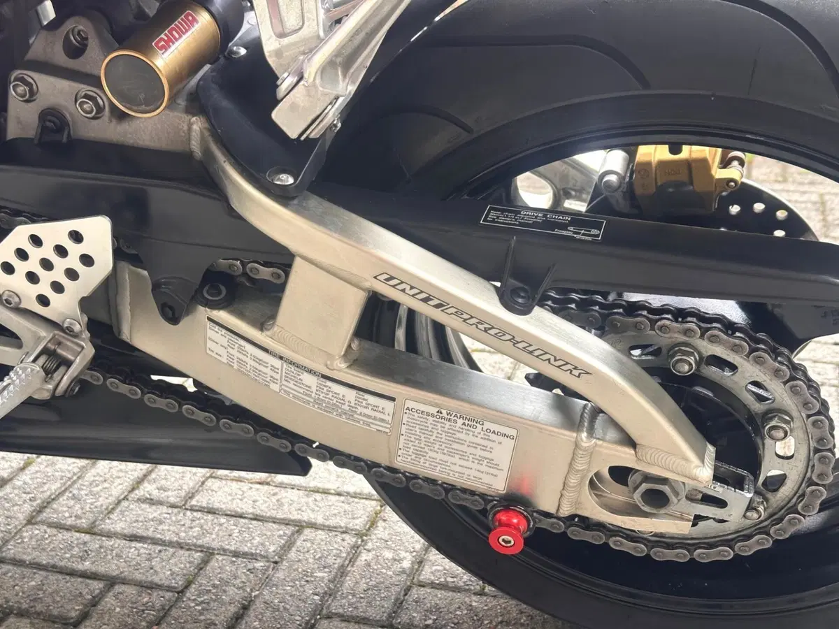 Honda CBR 600 RR (2003 - 04) (9)