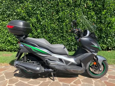 Kawasaki J 300 (2017 - 21) usata