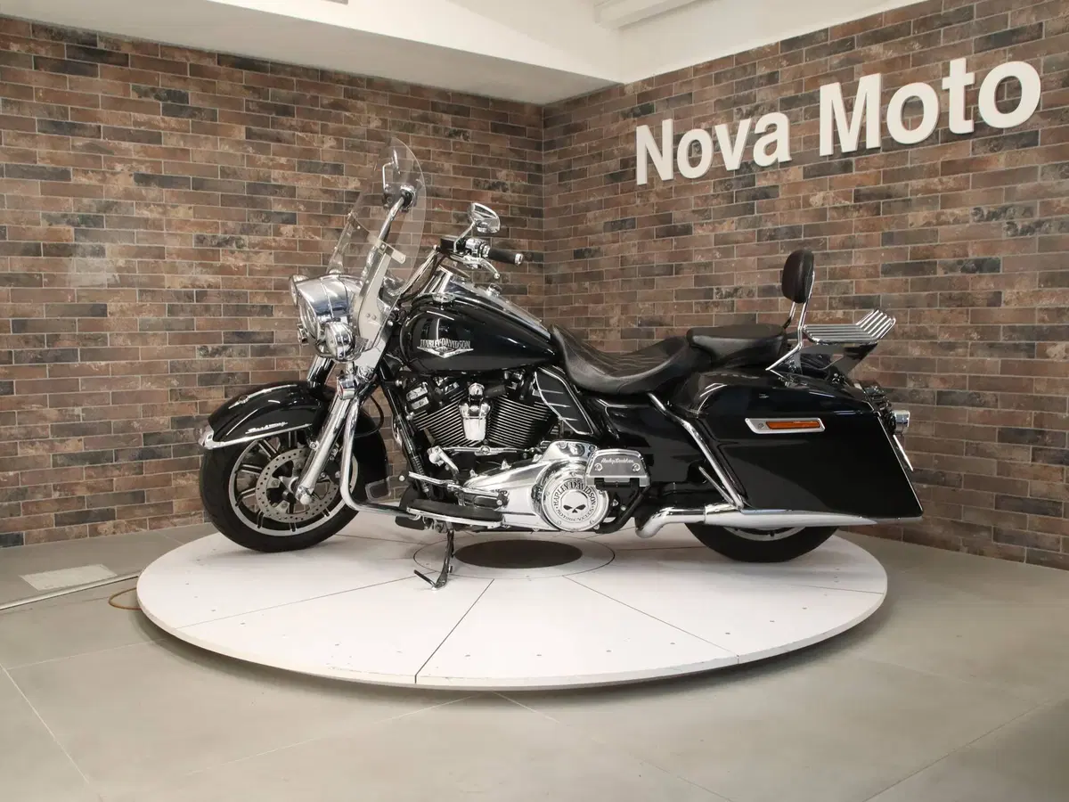 Harley-Davidson 107 Road King (2017) - FLHR