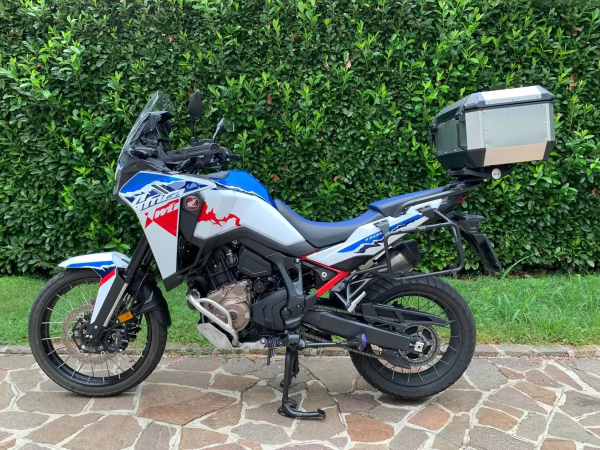 Honda Africa Twin CRF 1100L ES DCT (2024 - 26) (3)