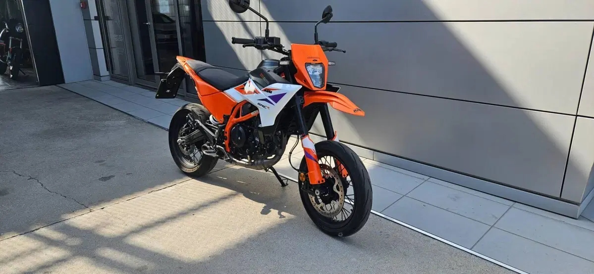 KTM 390 SMC R (2025 - 26) (2)
