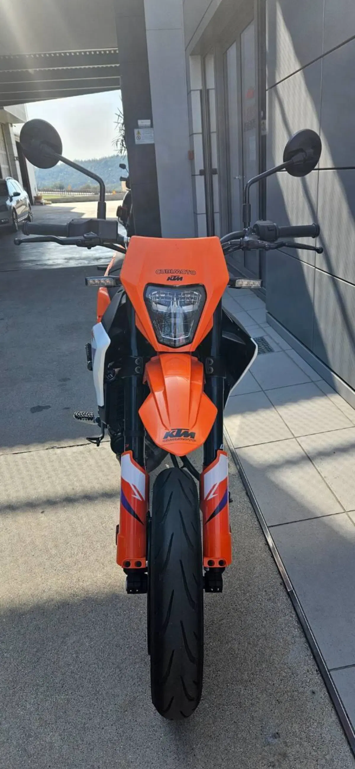 KTM 390 SMC R (2025 - 26) (4)