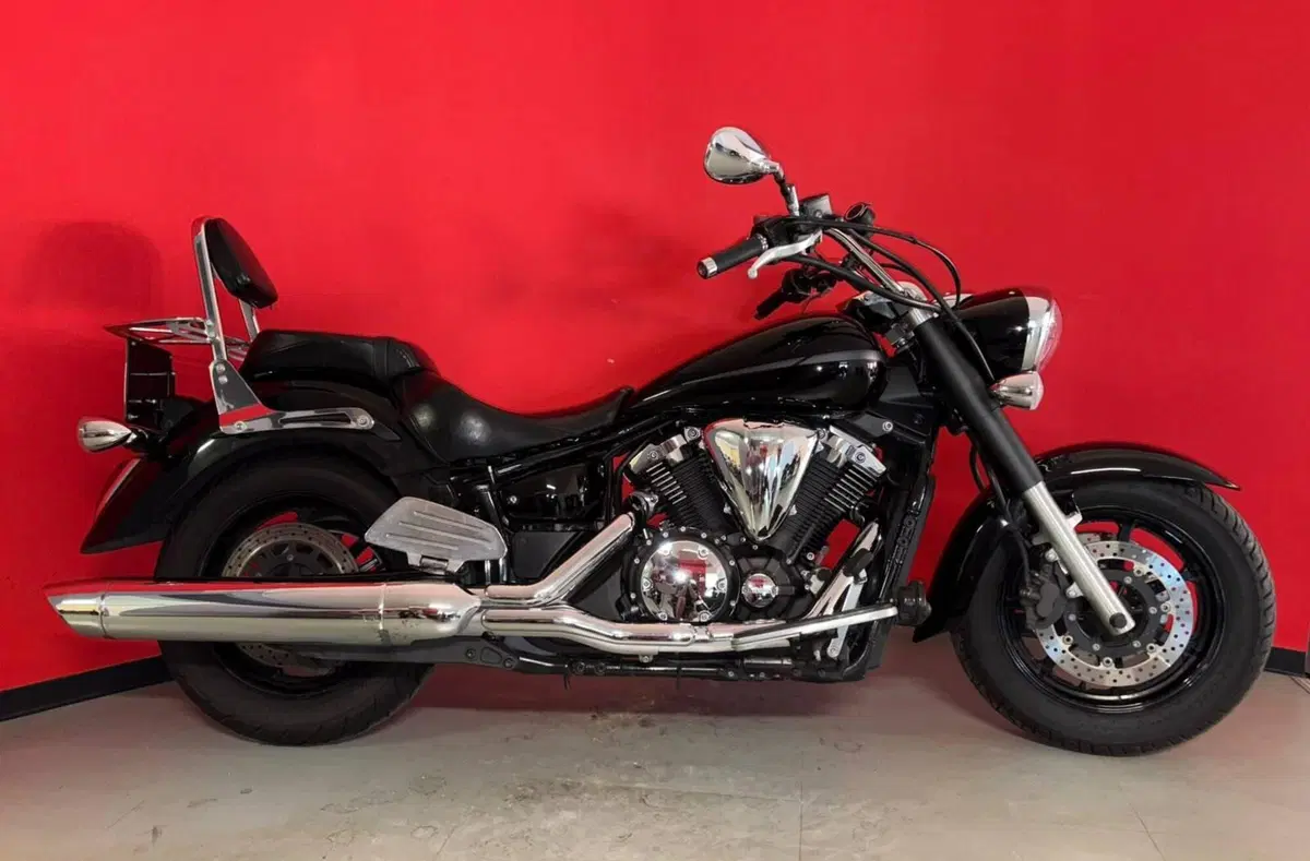 Yamaha XVS 1300 Midnight Star (2006 - 16)