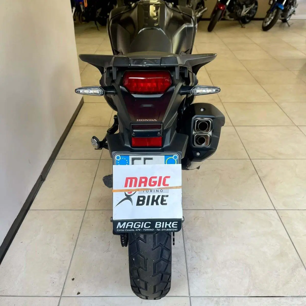 Honda Africa Twin CRF 1000L (2016 - 17) (8)