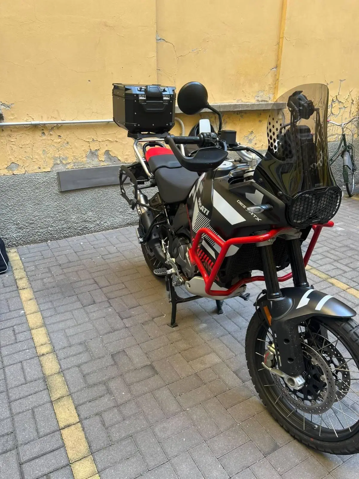 Ducati DesertX (2022 - 25) (7)