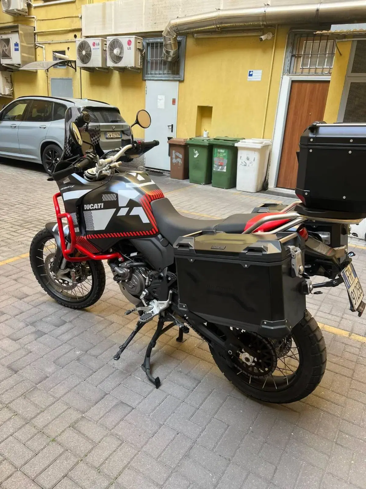 Ducati DesertX (2022 - 25) (8)