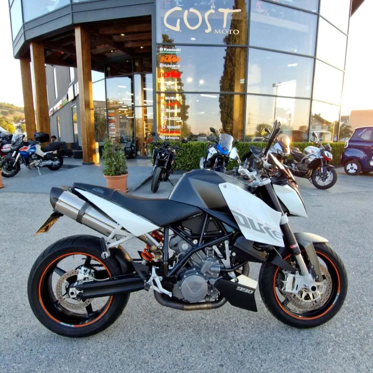 KTM 990 Super Duke (2007 - 11) (9)
