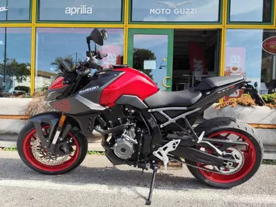 Suzuki GSX-8S (2025 - 26) usata