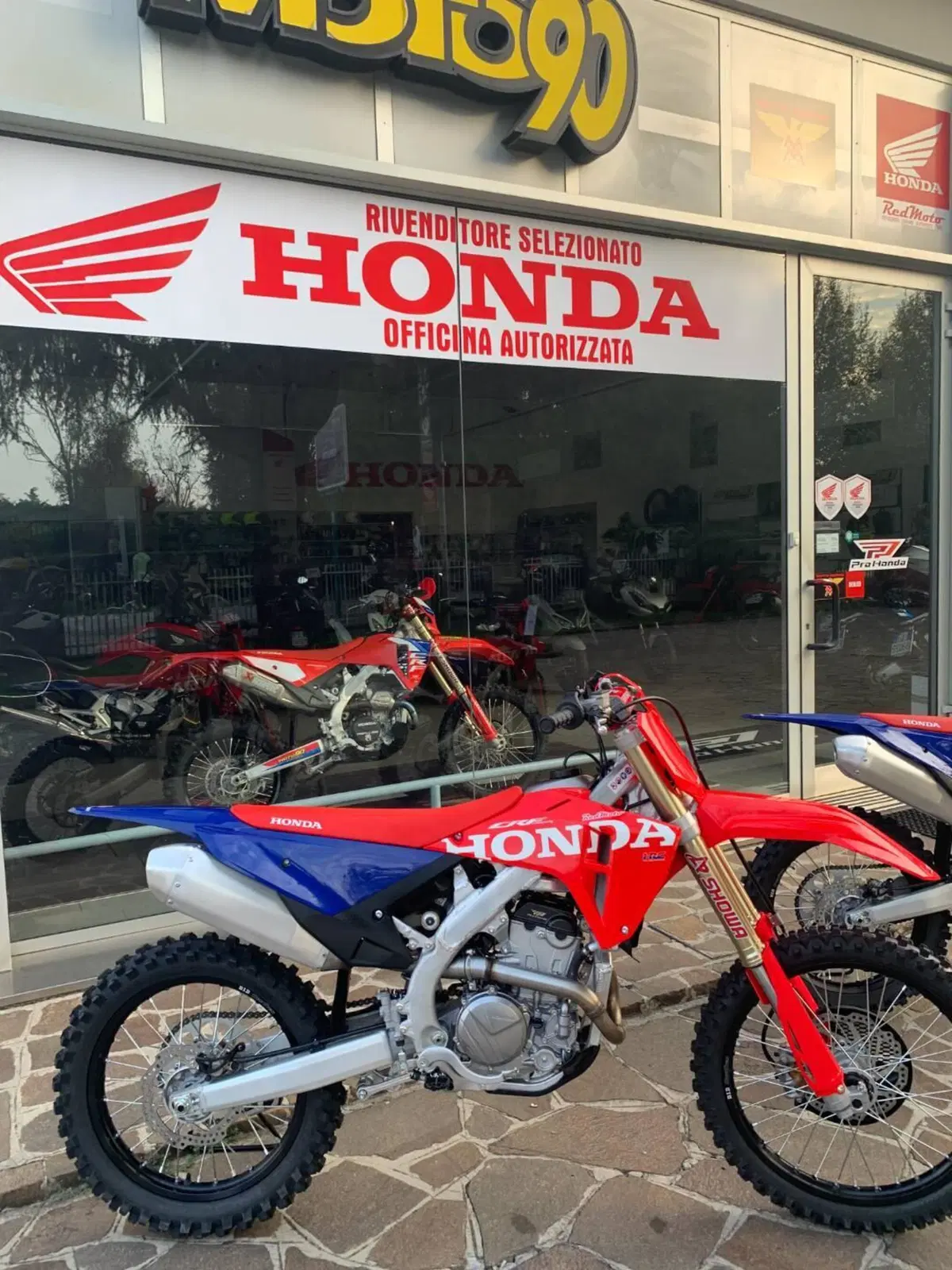 Honda CRF 250R (2027) (3)