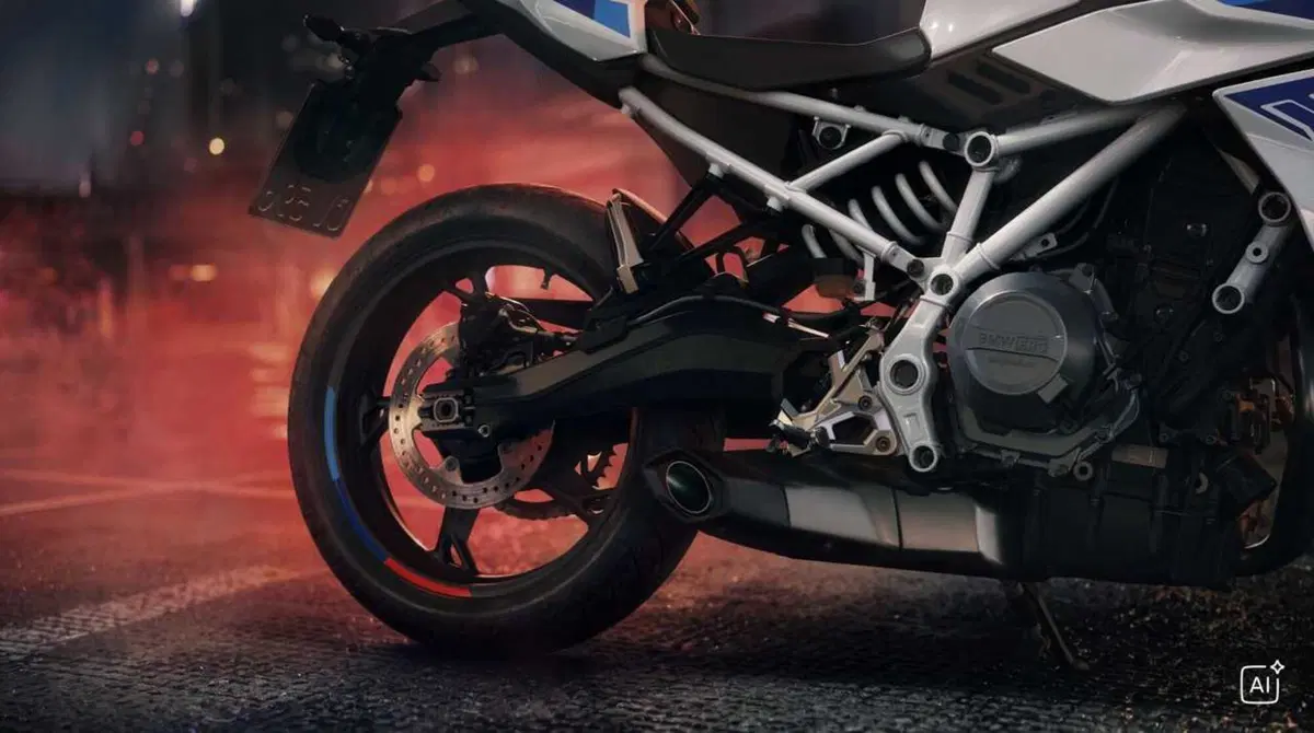 Nuova BMW F 450 R: tutto quello che c'è da sapere sulla nuova naked per patente A2 (11)