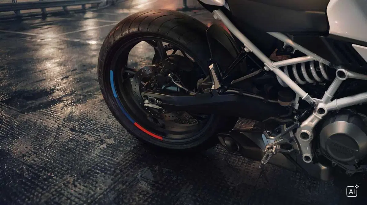Nuova BMW F 450 R: tutto quello che c'è da sapere sulla nuova naked per patente A2 (12)