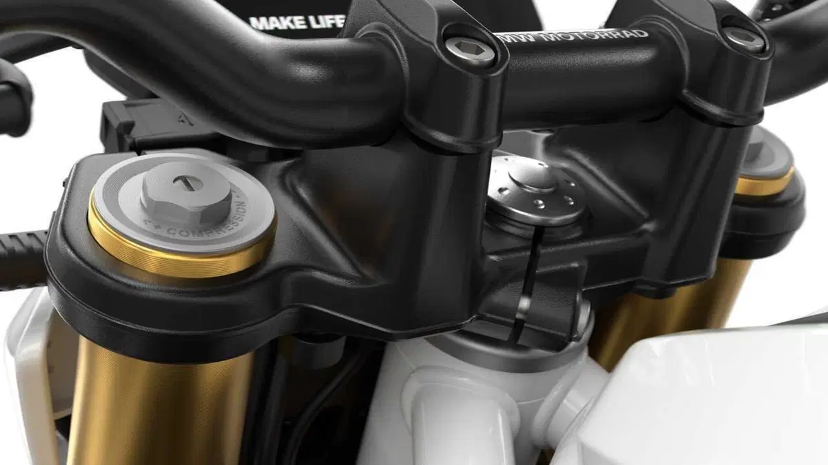 Nuova BMW F 450 R: tutto quello che c'è da sapere sulla nuova naked per patente A2 (19)