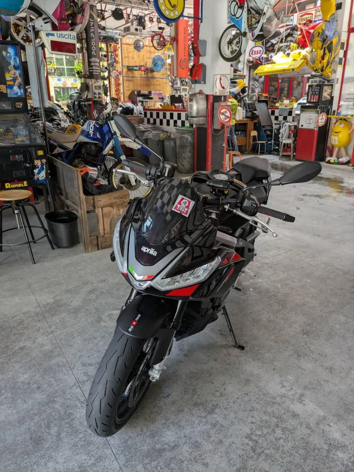 Aprilia Tuono 660 Factory (2022 - 24) (6)