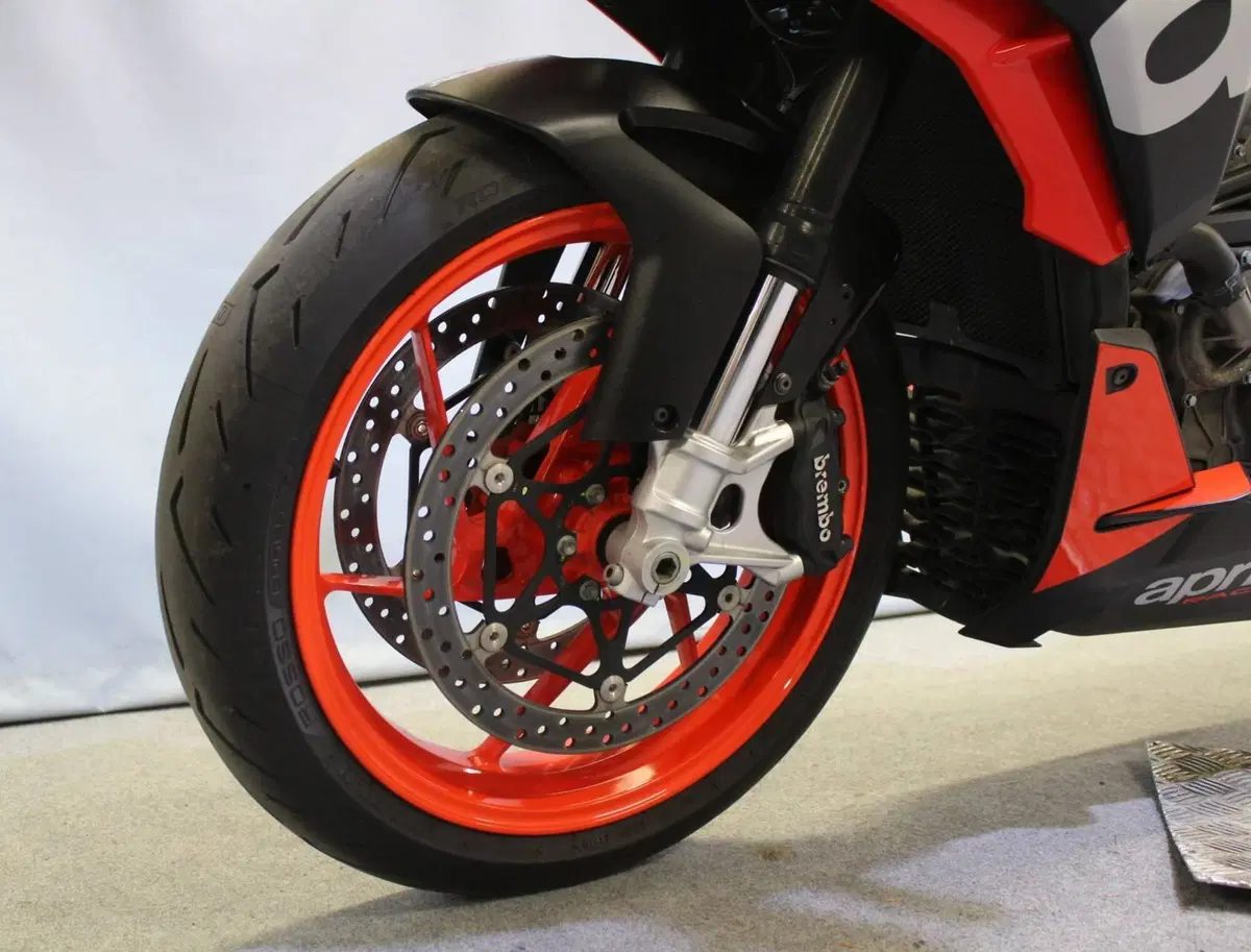 Aprilia Tuono 660 (2021 - 25) (14)