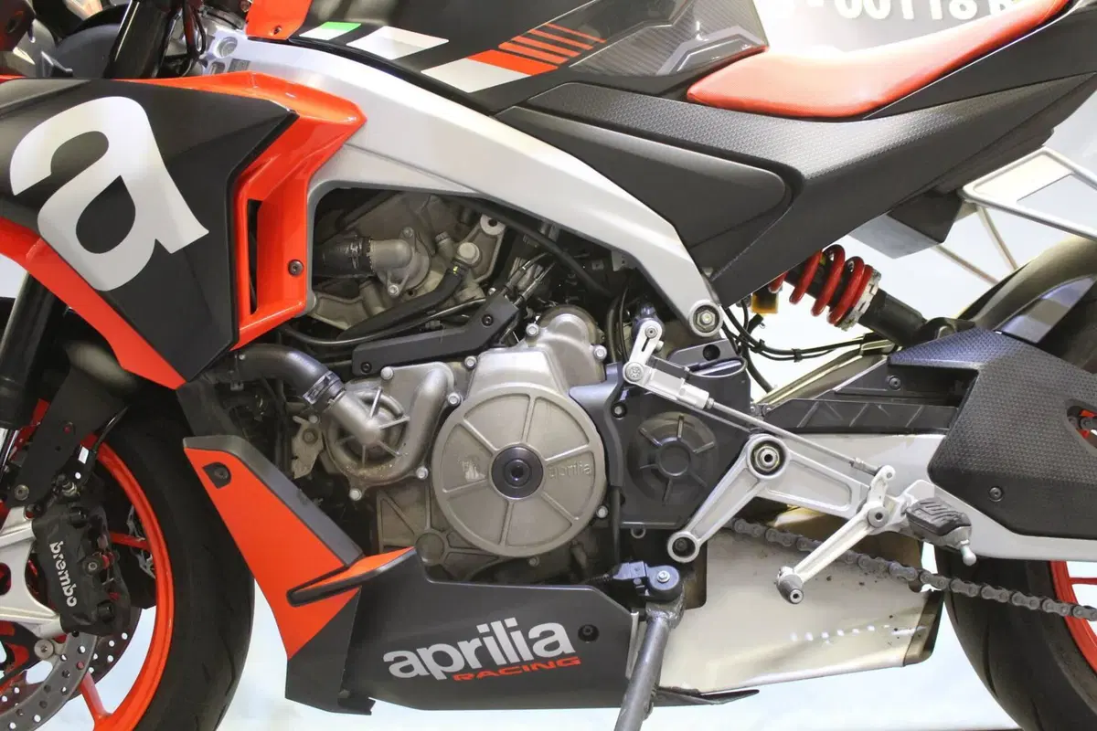 Aprilia Tuono 660 (2021 - 25) (16)