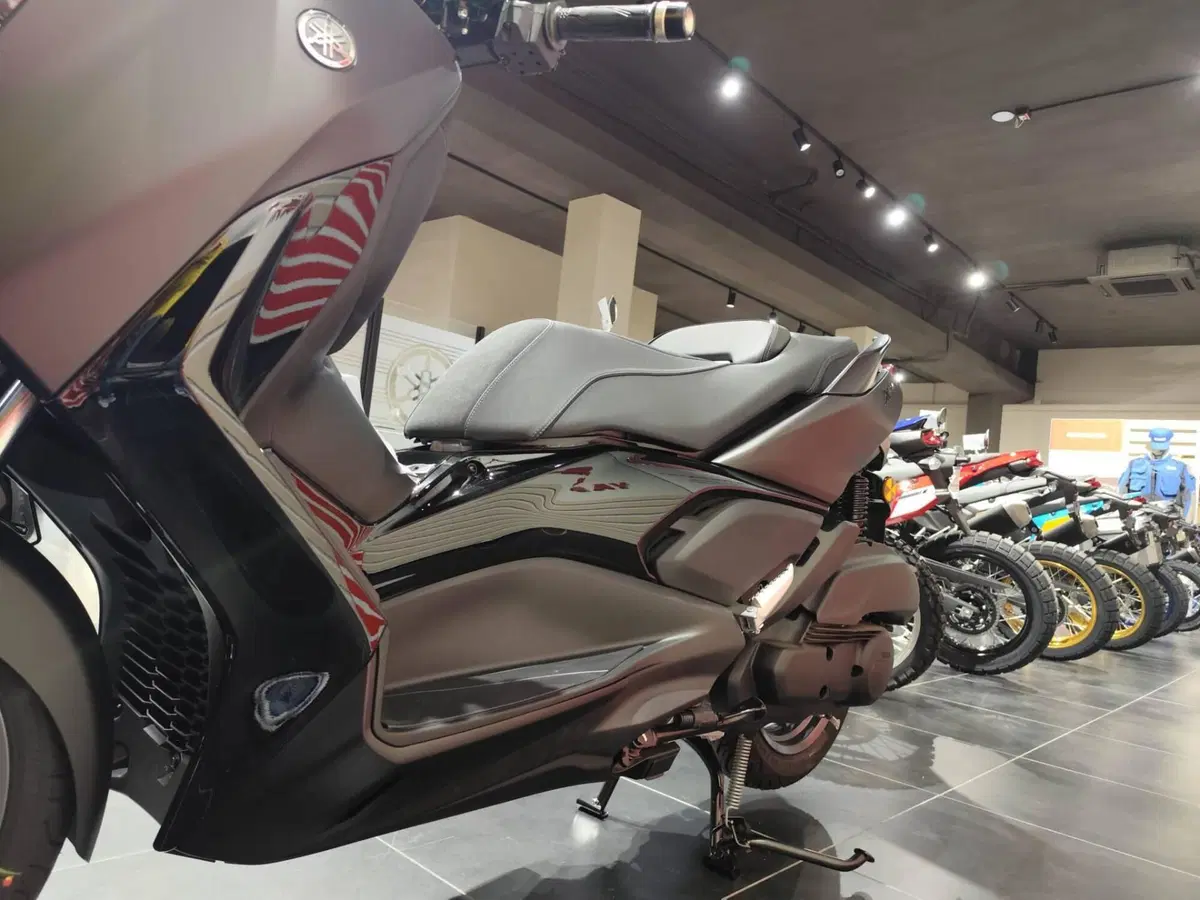 Yamaha X-Max 125 Tech Max (2025 - 26) (5)