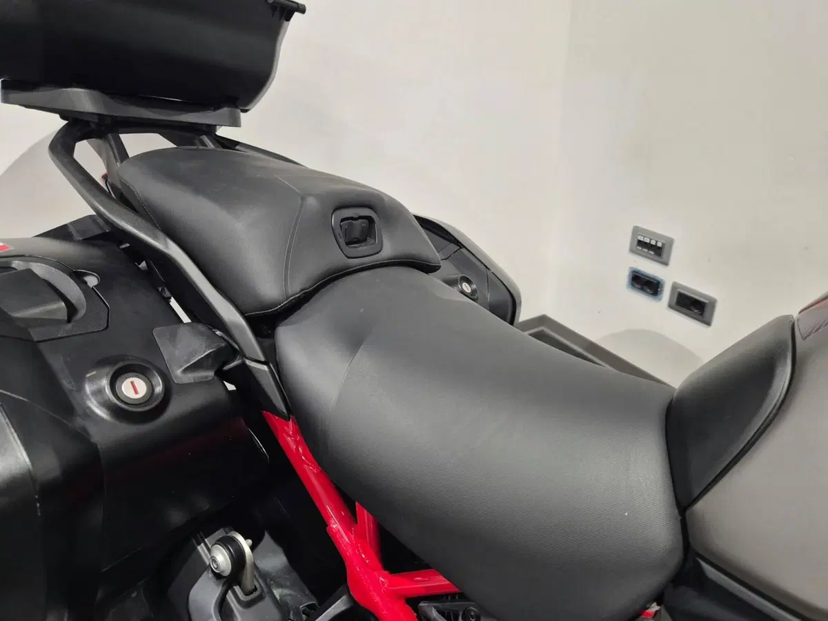 Ducati Multistrada V4 S Grand Tour (2024) (11)