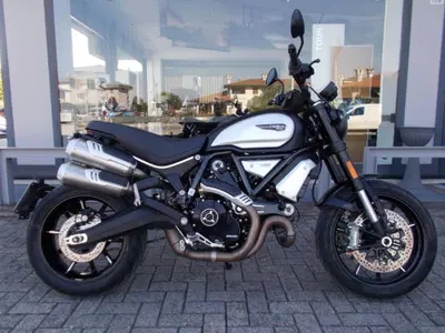 Ducati Scrambler 1100 Dark Pro (2020 - 24) usata
