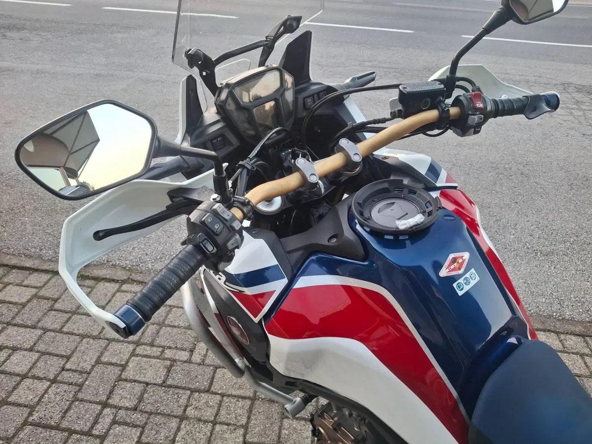 Honda Africa Twin CRF 1000L (2016 - 17) (5)