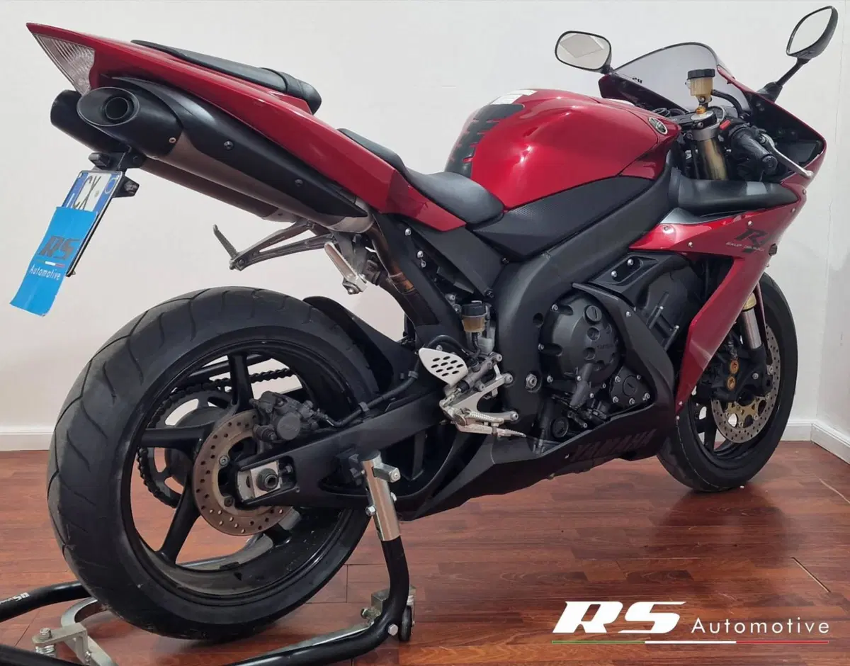 Yamaha YZF R1 (2004 - 05) (6)
