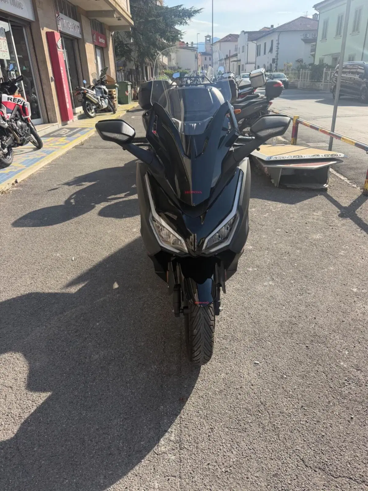 Honda Forza 350 Deluxe (2025 - 26) (2)