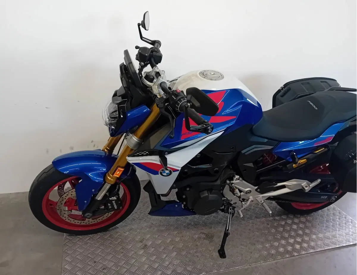 Bmw F 900 R (2025 - 27) (4)