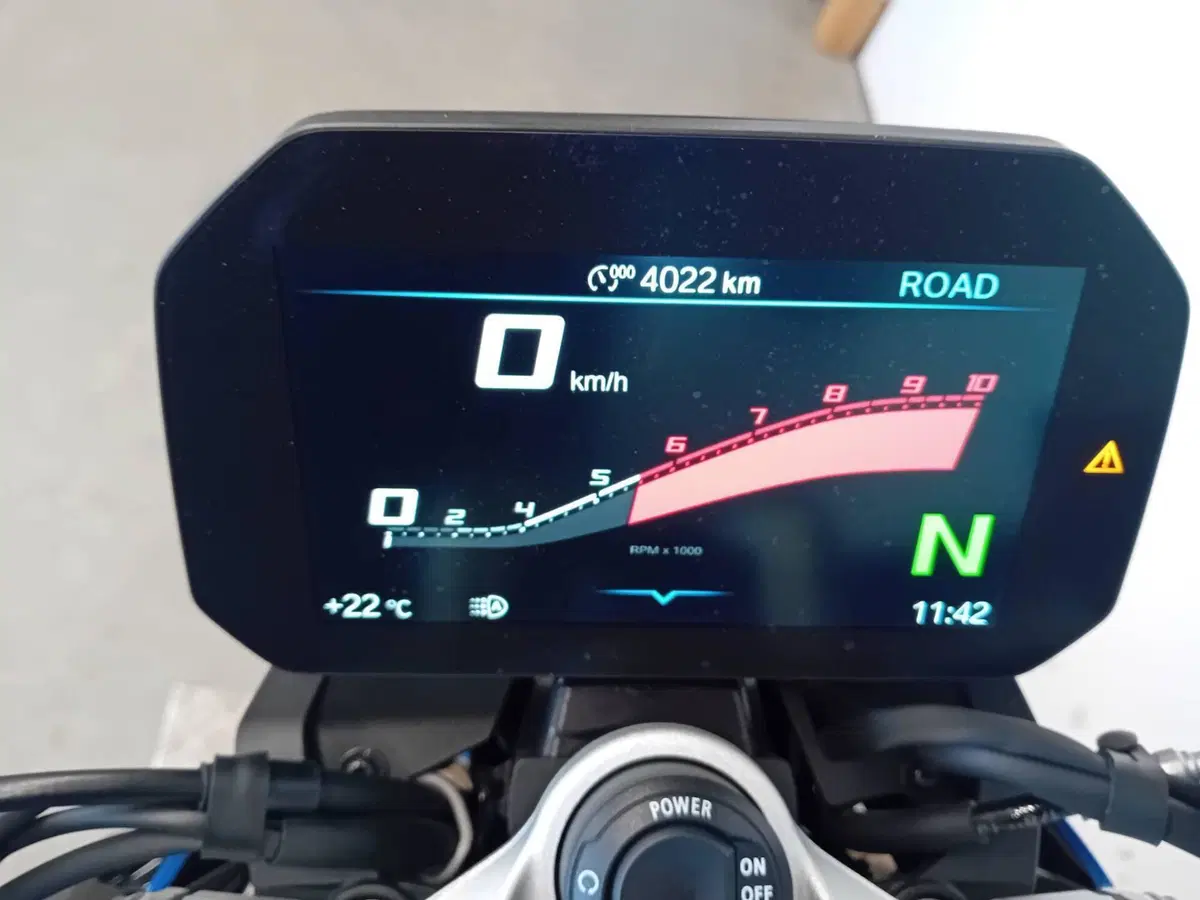 Bmw F 900 R (2025 - 27) (3)