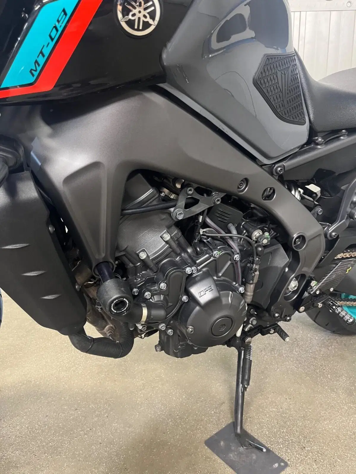 Yamaha MT-09 (2021 - 23) (3)