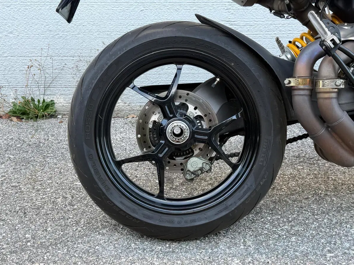 Ducati Hypermotard 950 (2022 - 25) (6)