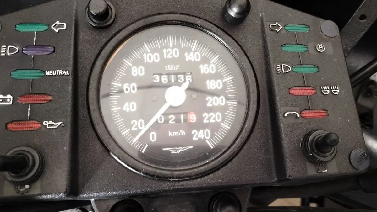 Moto Guzzi 850 T3 (3)