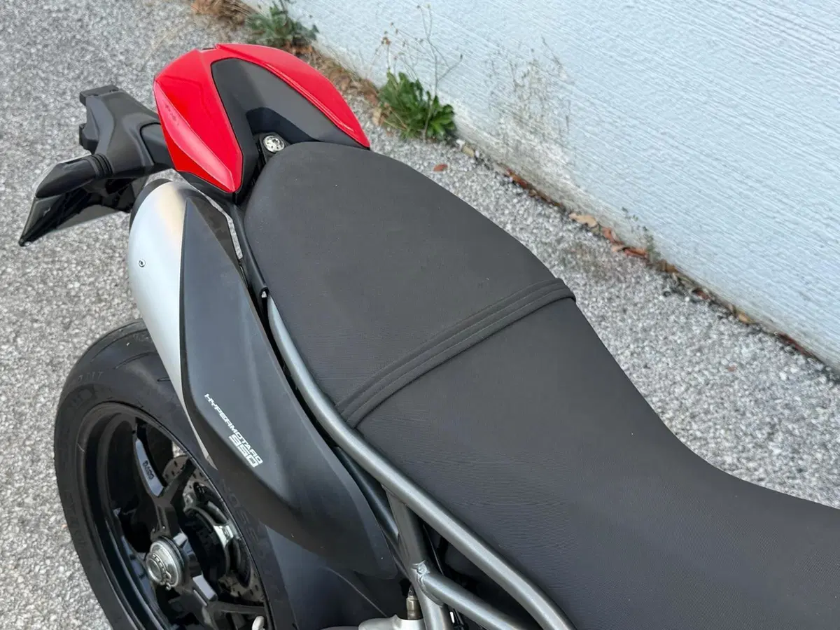 Ducati Hypermotard 950 (2022 - 25) (8)