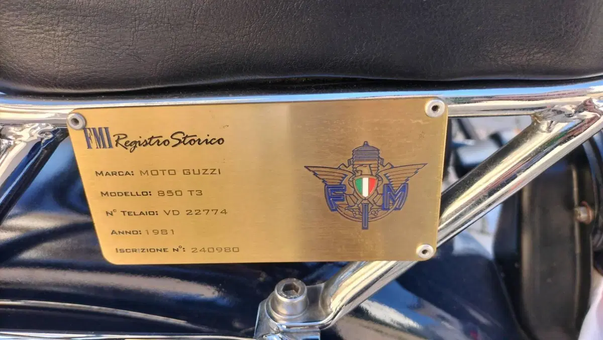 Moto Guzzi 850 T3 (8)
