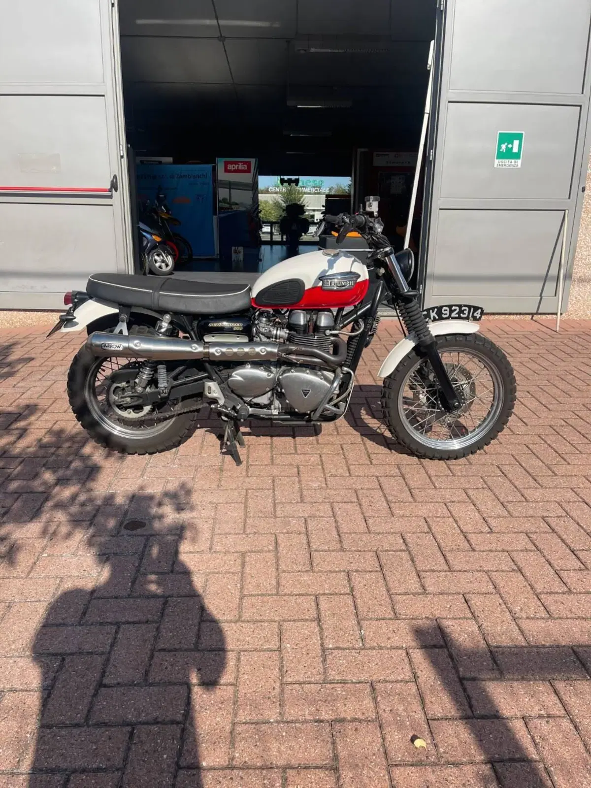 Triumph Scrambler (2006 - 17) (3)