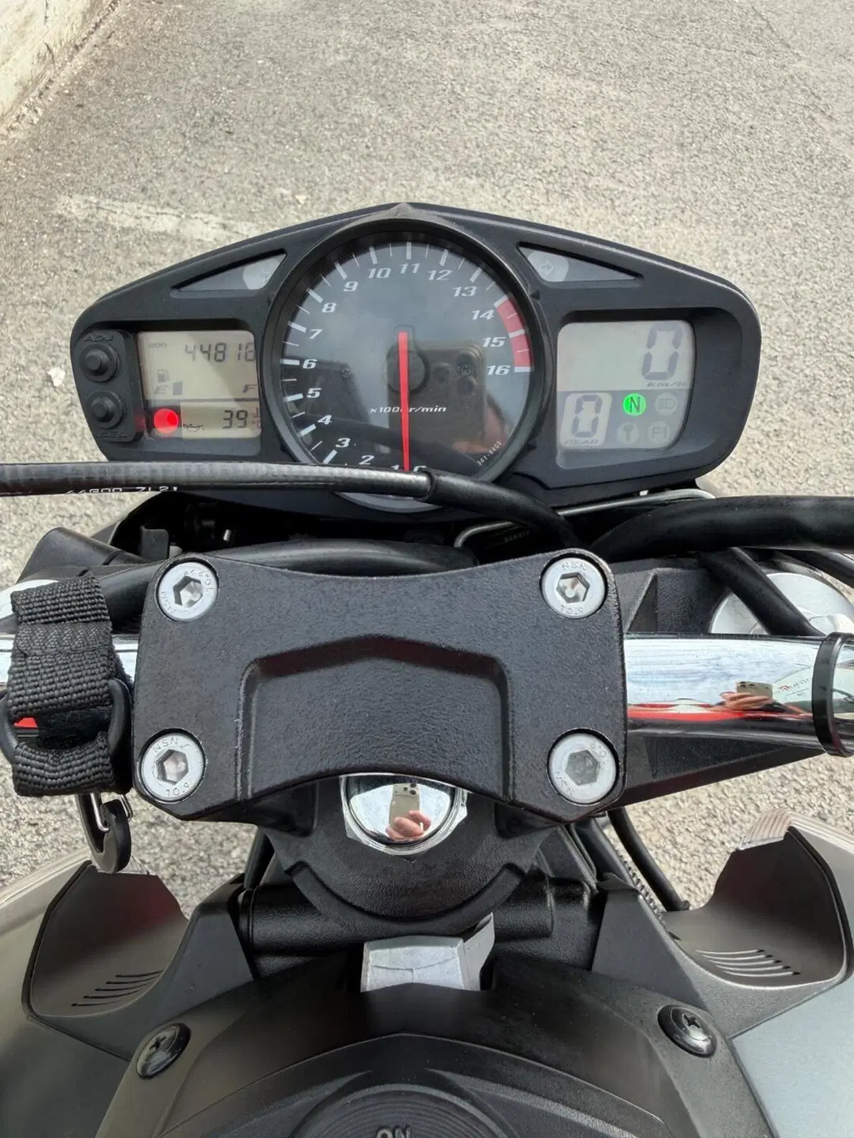 Suzuki GSR 600 (2006 - 11) (7)