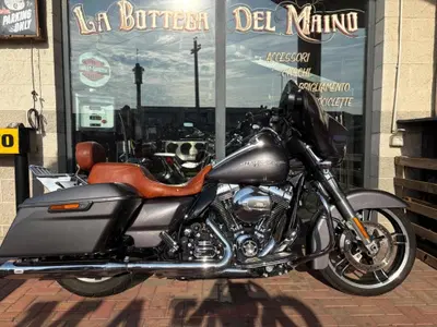 Harley-Davidson 1690 Street Glide Special (2014 - 16) - FLHX usata