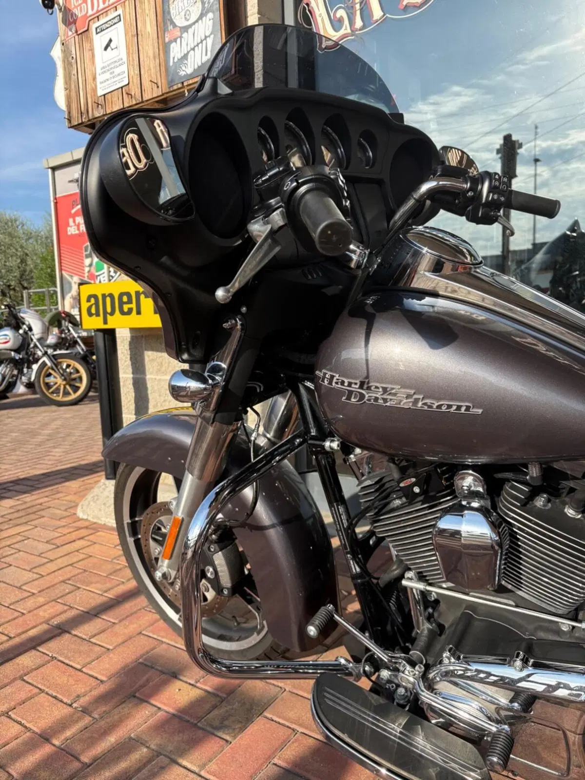 Harley-Davidson 1690 Street Glide Special (2014 - 16) - FLHX (4)