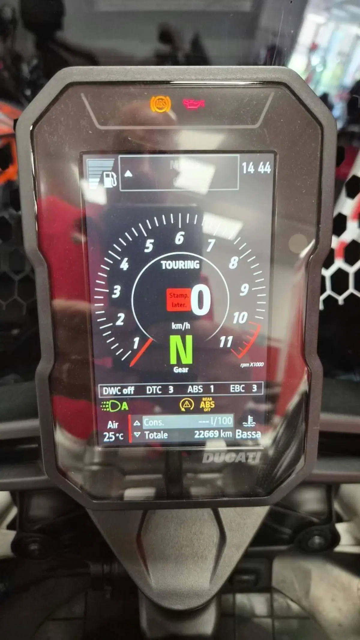Ducati DesertX (2022 - 25) (4)