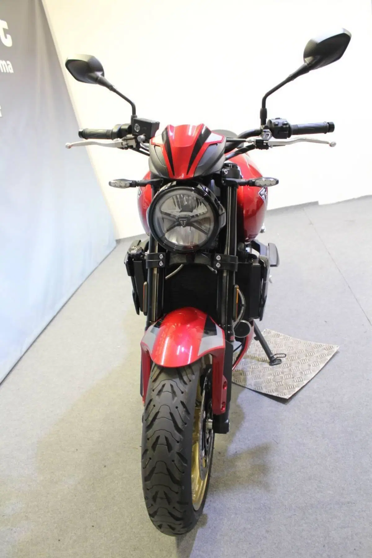 Triumph Trident 800 (2026) (15)