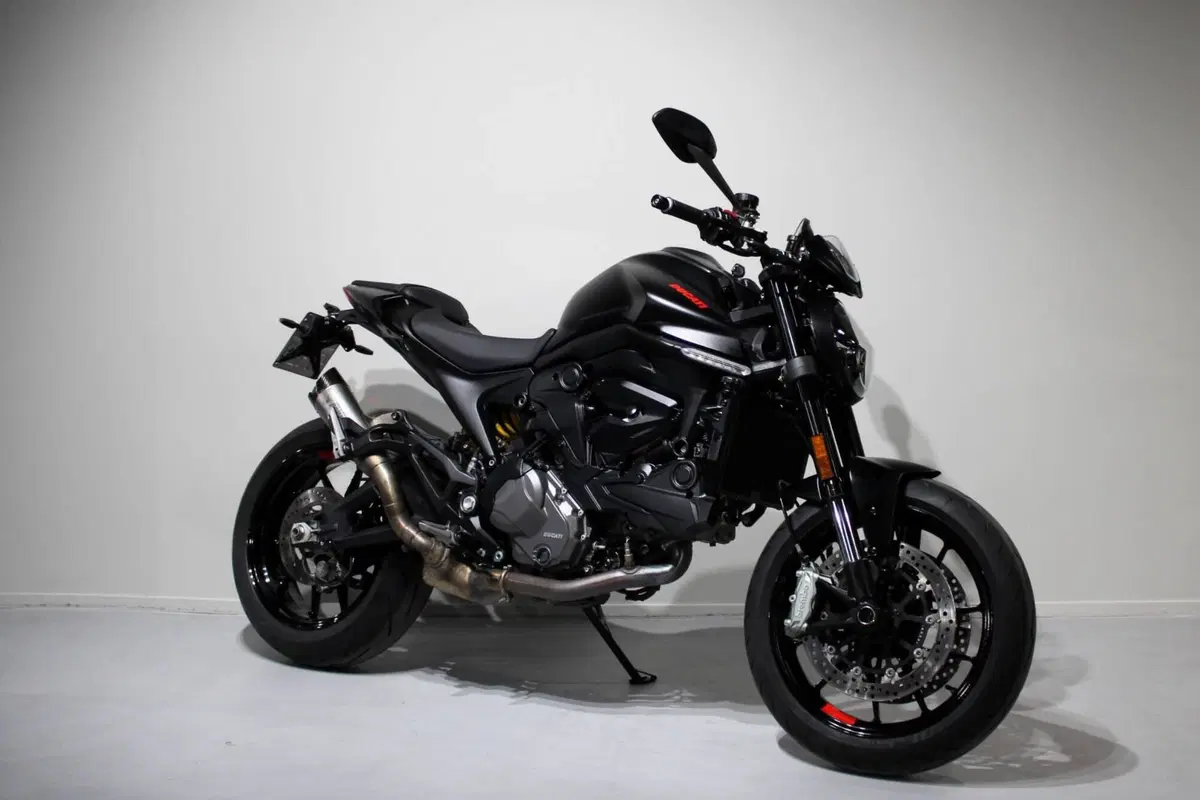 Ducati Monster 937 (2021 - 25) (2)