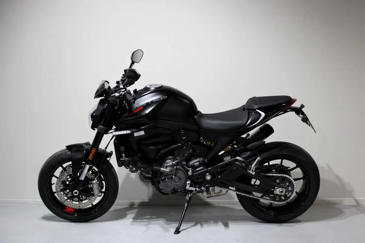 Ducati Monster 937 (2021 - 25) (4)