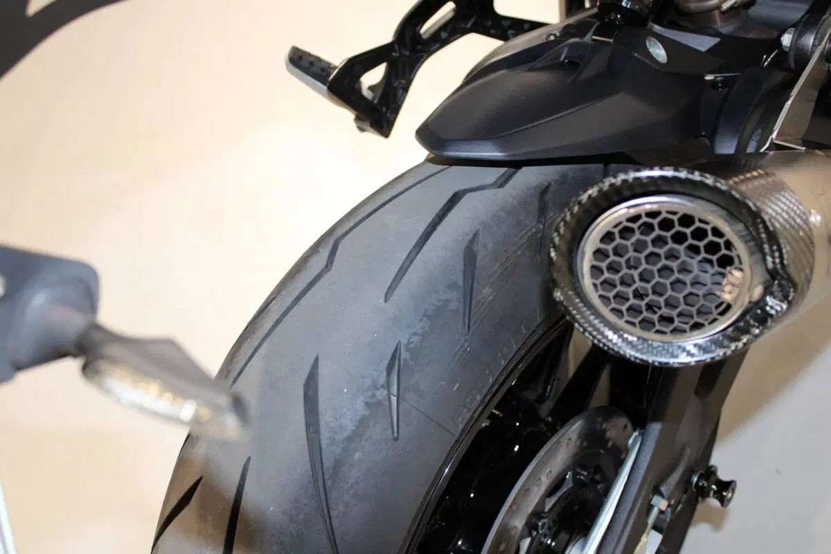 Ducati Monster 937 (2021 - 25) (8)