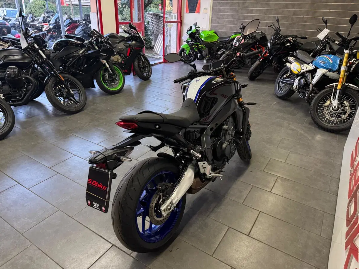 Yamaha MT-09 SP (2021 - 23) (5)