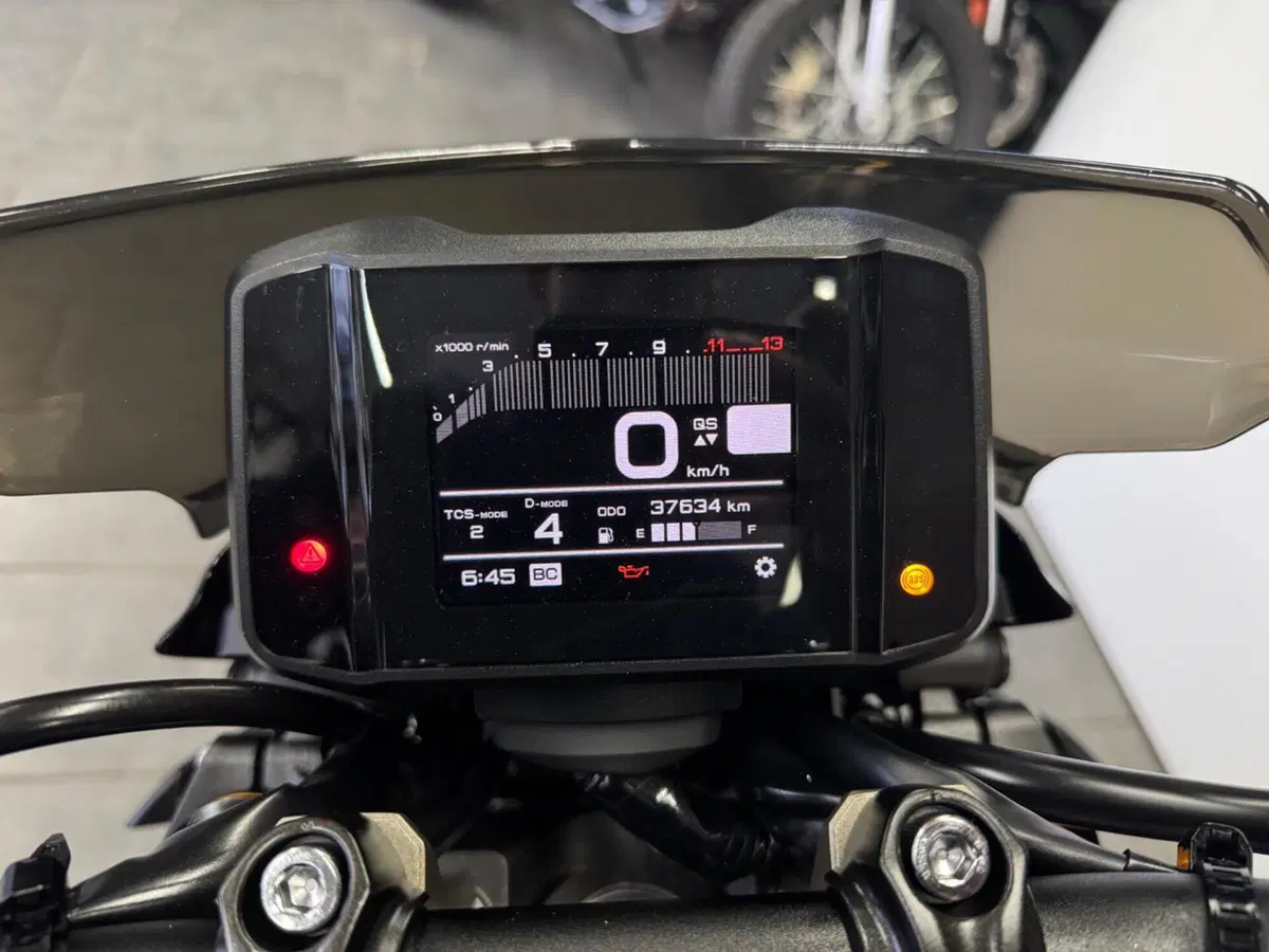 Yamaha MT-09 SP (2021 - 23) (7)