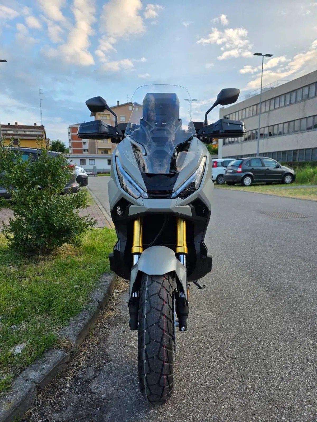 Honda X-ADV 750 (2025 - 27) (4)