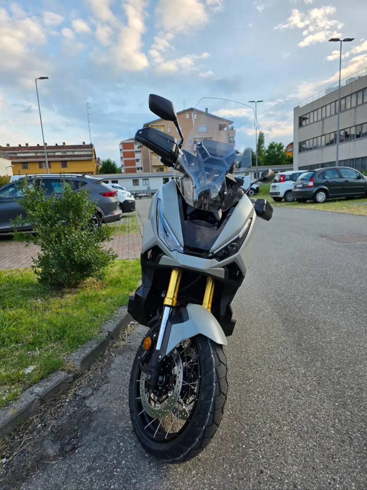 Honda X-ADV 750 (2025 - 27) (5)