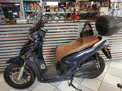 Kymco People 125 S DD (2007 - 16) usata