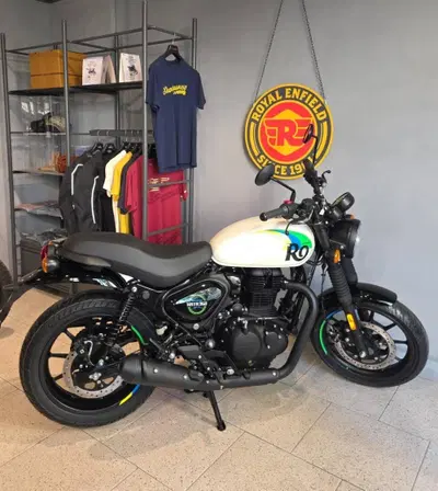 Royal Enfield HNTR 350 (2022 - 26) nuova